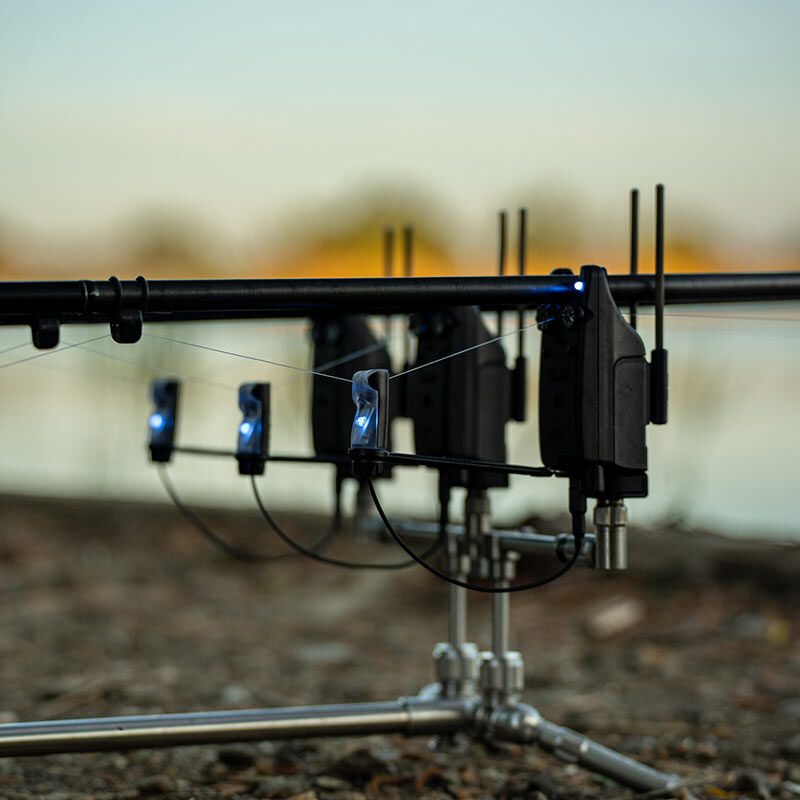 Hangers Intelligents Delkim SmartLite Presentation Set de 3 Multi-Couleurs - Indicateur souple | Pacific P&ecirc;che