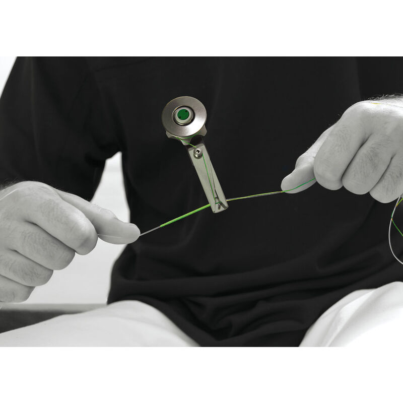 Outil pour réaliser des noeuds petitjean swiss bobbin knotter - Outillages | Pacific Pêche