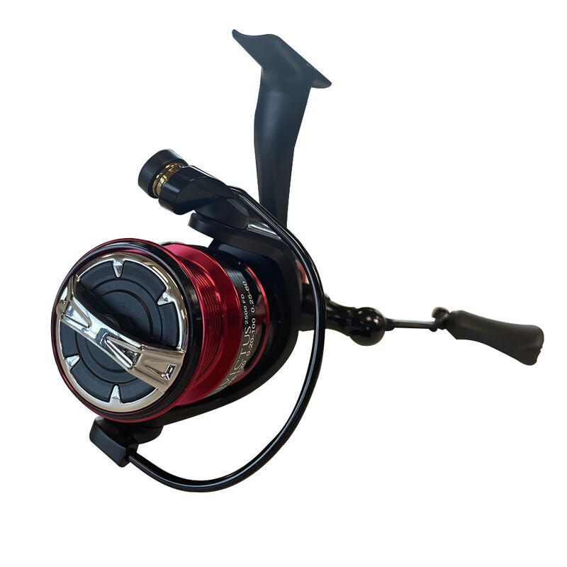 Moulinet Spinning Evok Invictus 2500FD - Moulinets | Pacific Pêche