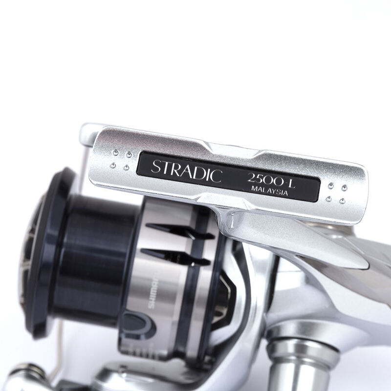 Moulinet Spinning Shimano Stradic 2500 HG FL - Moulinets Spinning | Pacific P&ecirc;che