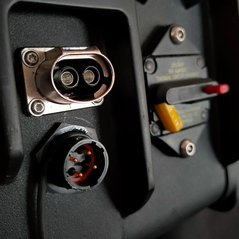 Batterie Lithium BSR Pro Life P04 24V 100AH + Chargeur - Batteries | Pacific Pêche