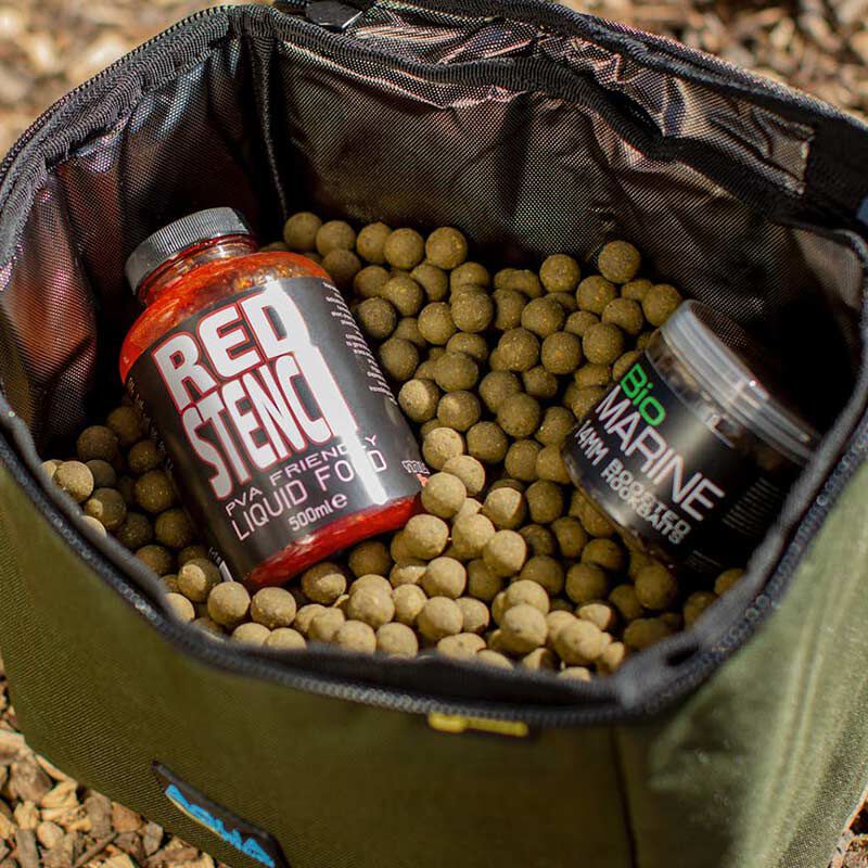 Sac isotherme Aquaproducts Black Series - Sacs à Appâts | Pacific Pêche