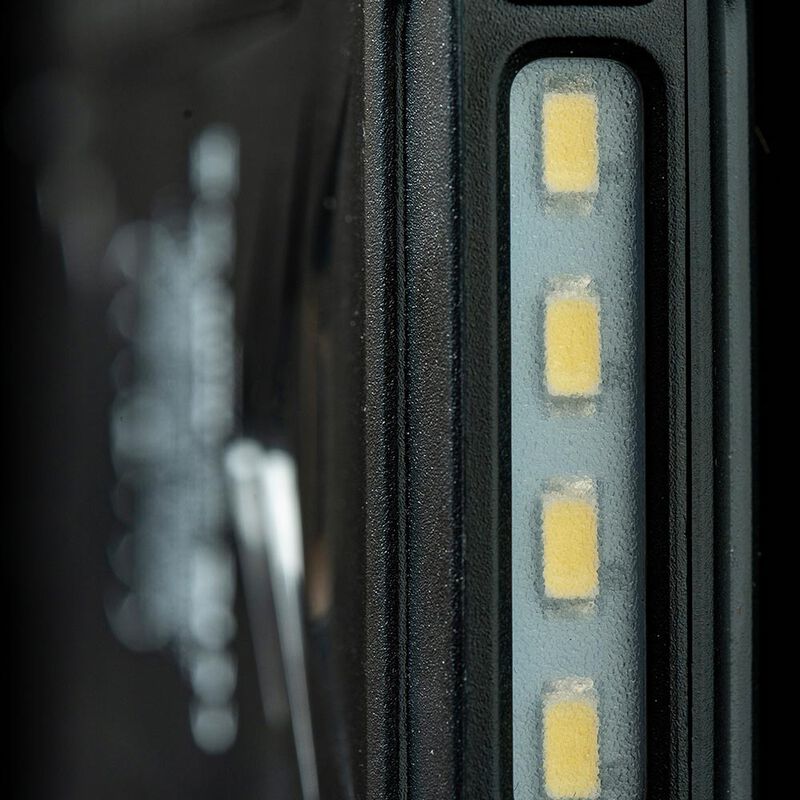 Batterie Portable Solaire Wolf SPB-16 Solar Powerbank - Energie | Pacific P&ecirc;che