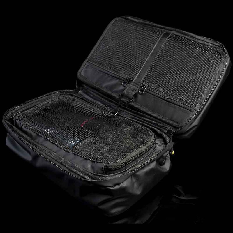 Trousse de toilette carpe ridge monkey impermeable lx + serviette - Sacs/Trousses Acc. | Pacific P&ecirc;che