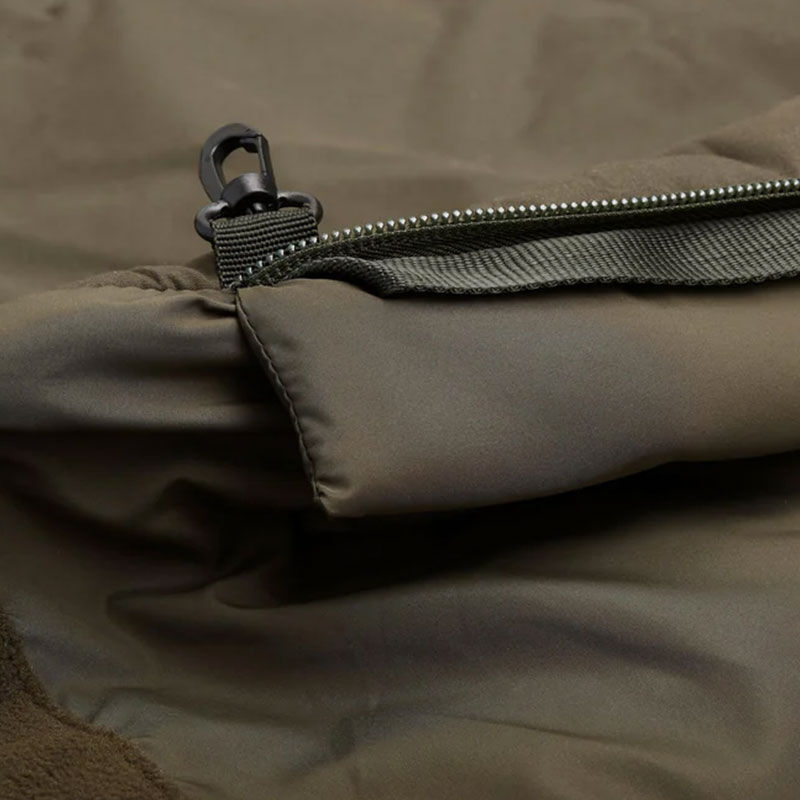 Bedchair + sac de couchage Prologic Inspire Daddy Sleep System 8 Pieds (140 kg) - Bedchairs | Pacific Pêche