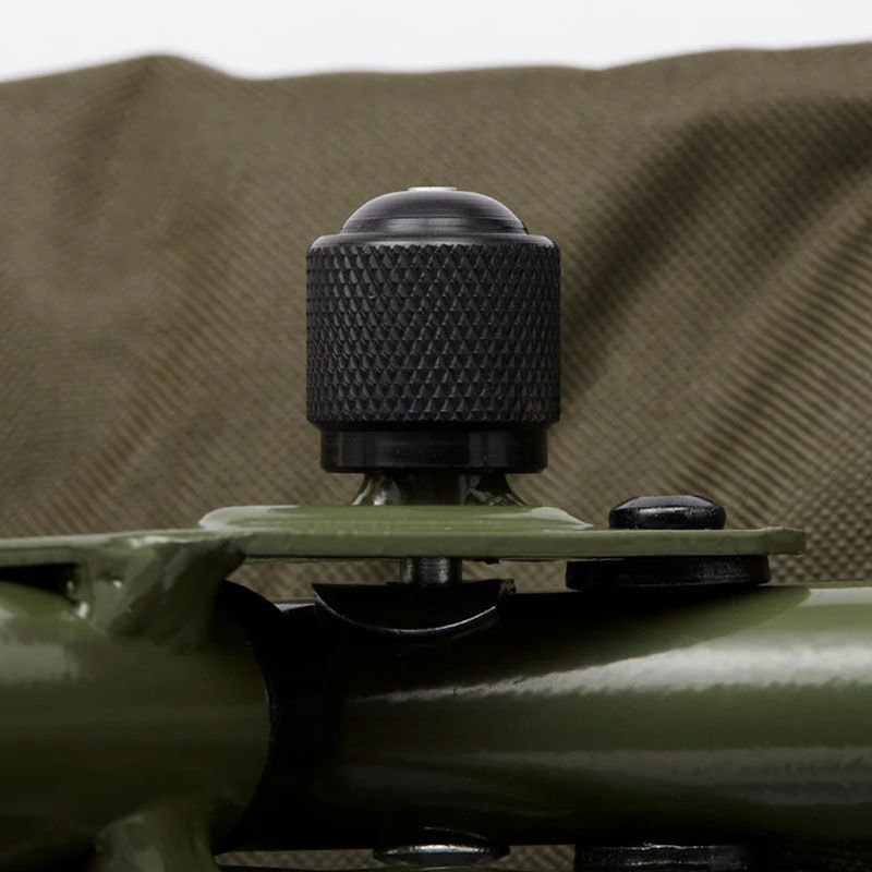 Bedchair + sac de couchage Prologic Inspire Daddy Sleep System 8 Pieds (140 kg) - Bedchairs | Pacific Pêche