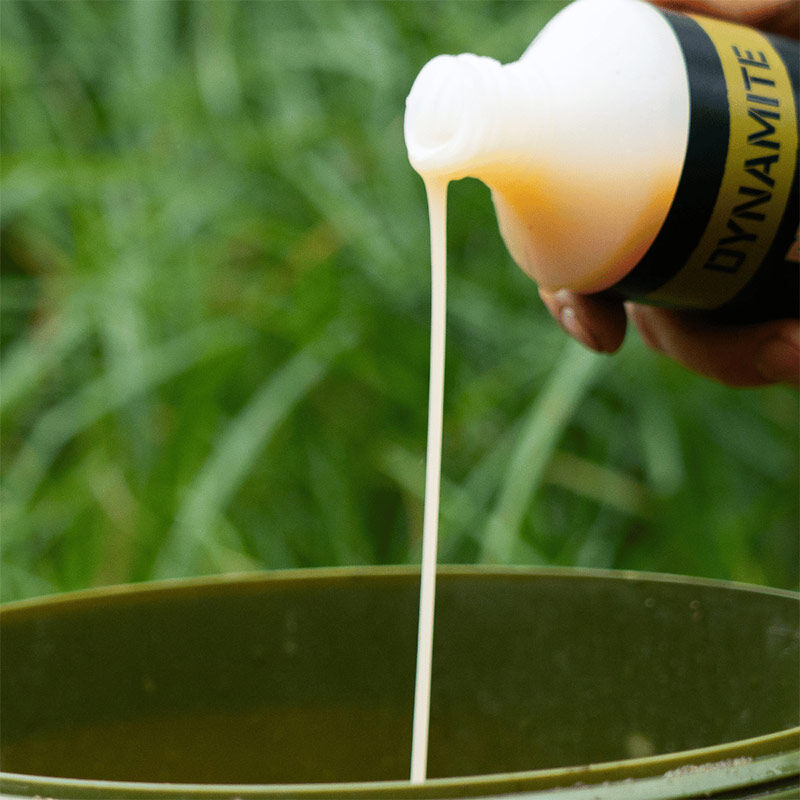 Liquide Attractant Dynamite Baits Peppered Fruit Attract 500ml - Boosters / dips | Pacific P&ecirc;che