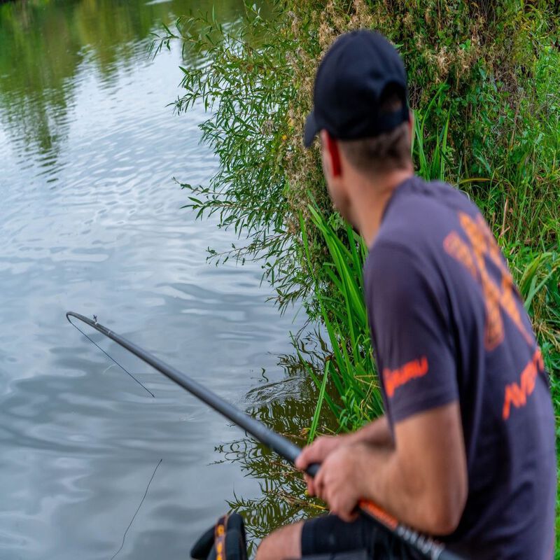 Canne Guru A-Class Margin 550 8m - Cannes et Packs | Pacific P&ecirc;che