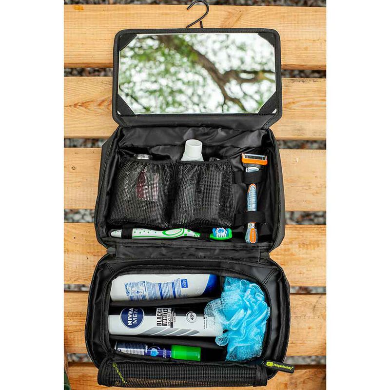 Trousse de toilette carpe ridge monkey impermeable lx + serviette - Sacs/Trousses Acc. | Pacific P&ecirc;che