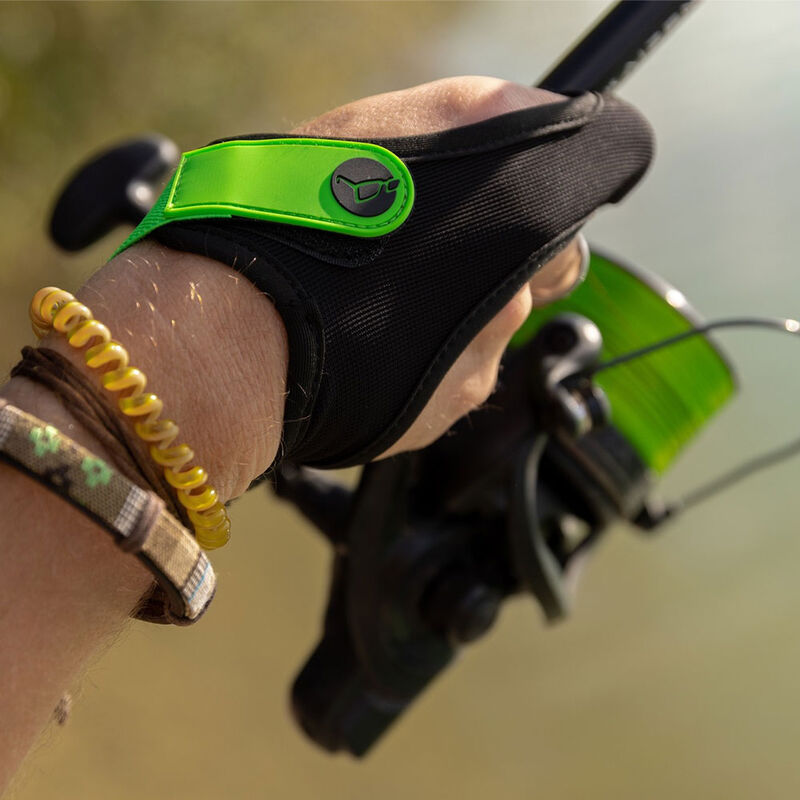 Gant de lancer Korda New Finger Stall Large - Accessoires Cannes | Pacific P&ecirc;che