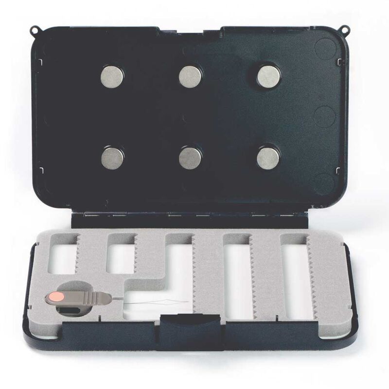 Boite a mouche c&f design micro slit foam chest patched w threader (cfa -50-thr) - Bo&icirc;tes Mouches | Pacific P&ecirc;che