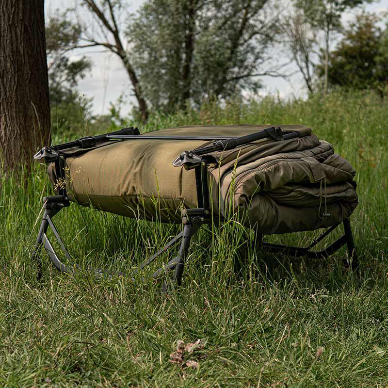 Bedchair Sonik Sleep System Bank-Tek 5 Season WIDE - Bedchairs | Pacific P&ecirc;che