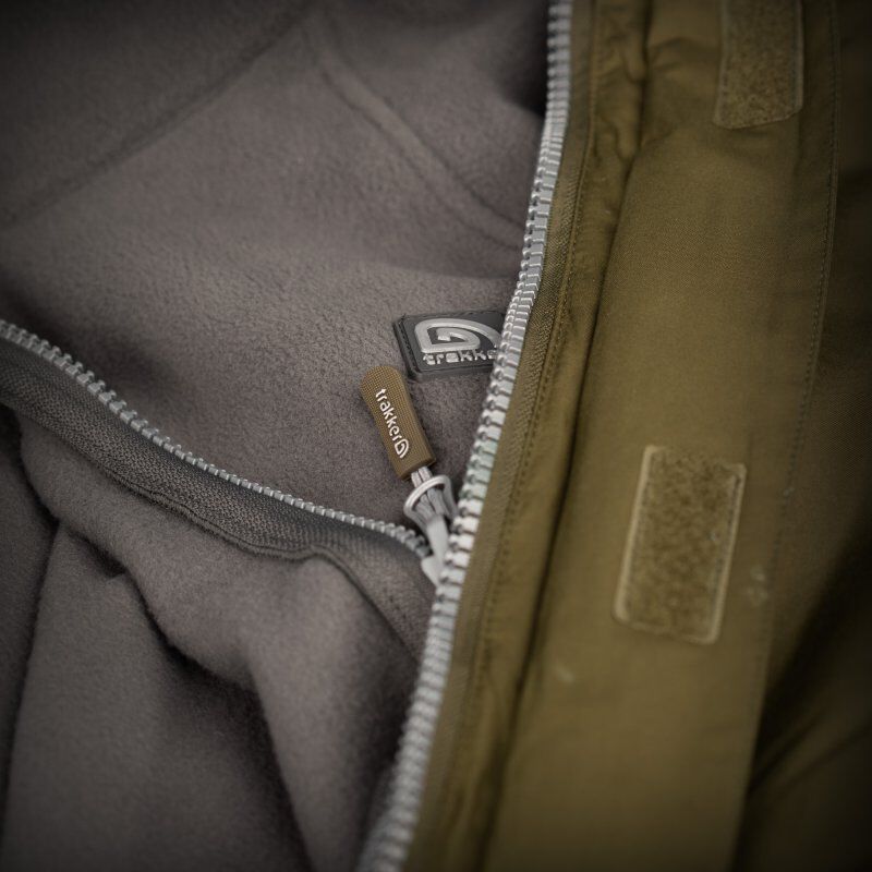 Ensemble Trois Pièces Trakker Core Winter Suit - Vêtements carpistes | Pacific Pêche