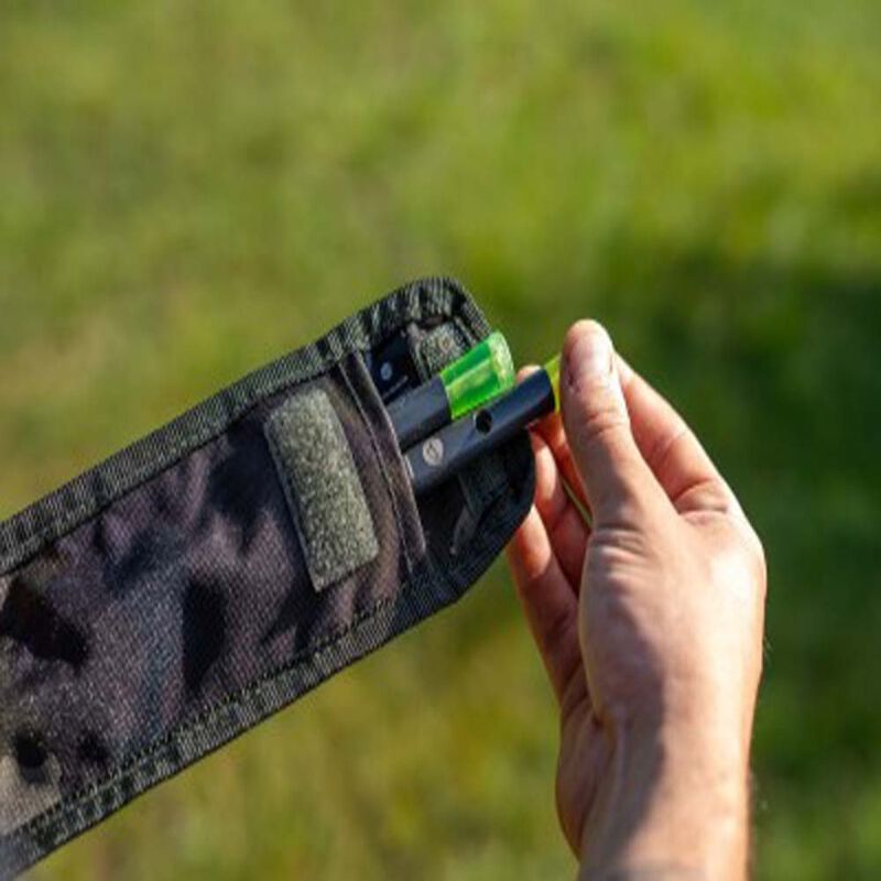 Sac pour Distance Stick Korda Compac Distance Stick Bag Dark Kamo - Trousses Buzz bar/Piques | Pacific P&ecirc;che
