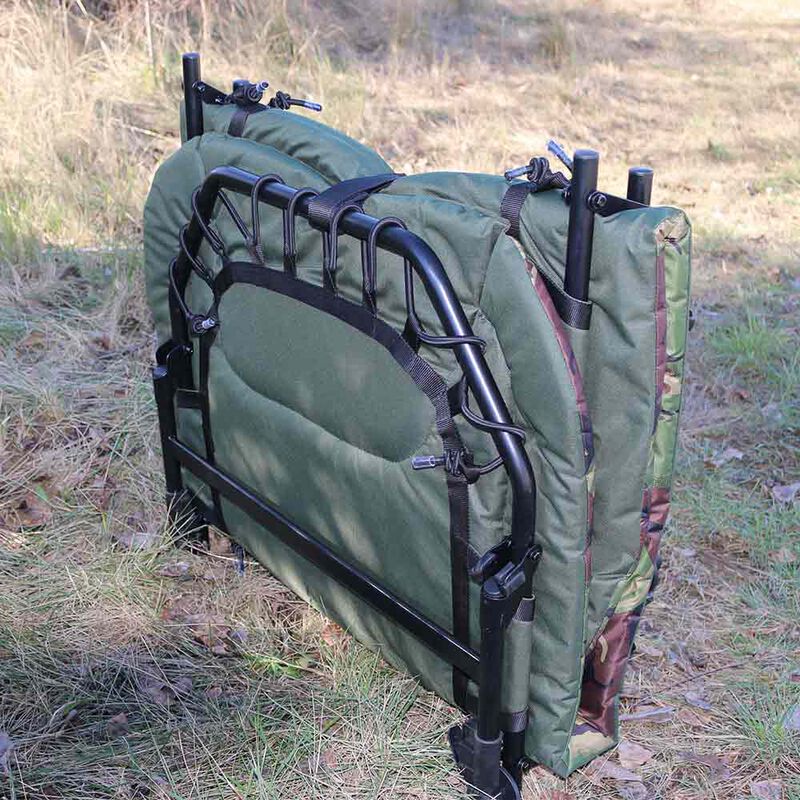 Bedchair Mack2 Carp Addict Camo - Bedchairs | Pacific P&ecirc;che