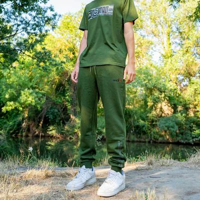 Jogging Mack2 Carp Addict Kaki - Joggings / pantalons de surv&ecirc;tements | Pacific P&ecirc;che