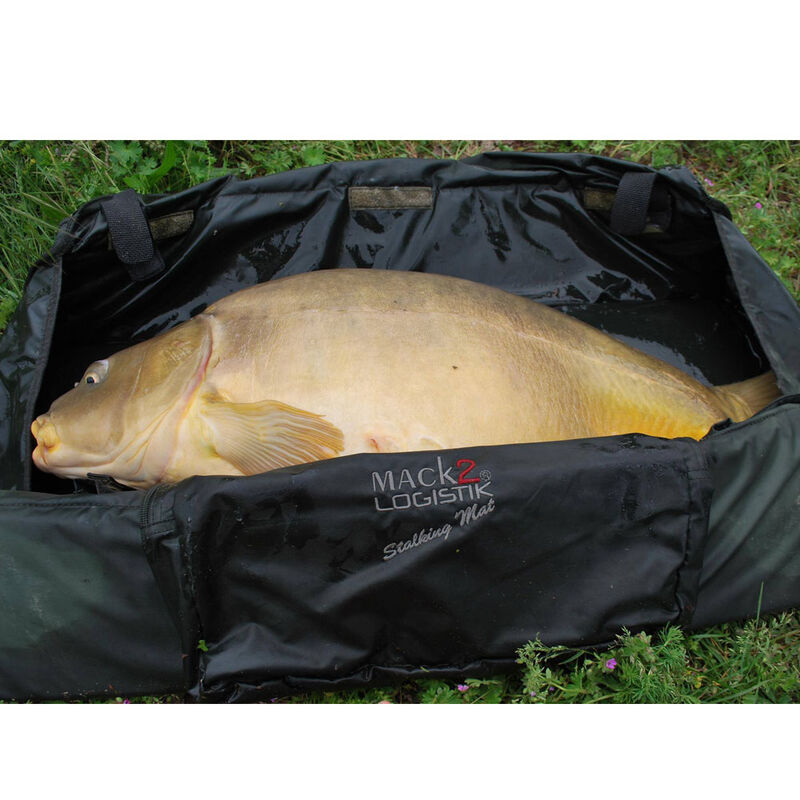Tapis de r&eacute;ception carpe mack2 logistik stalking mat - Tapis r&eacute;ception | Pacific P&ecirc;che