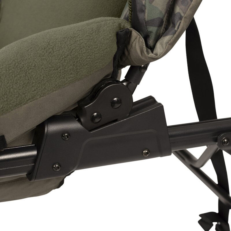 Levelchair Trakker Levelite Camo Colossus Recliner Chair - Levels Chair | Pacific P&ecirc;che